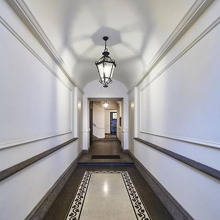 Irex Piazza Del Fico Private Apartment Рим Экстерьер фото